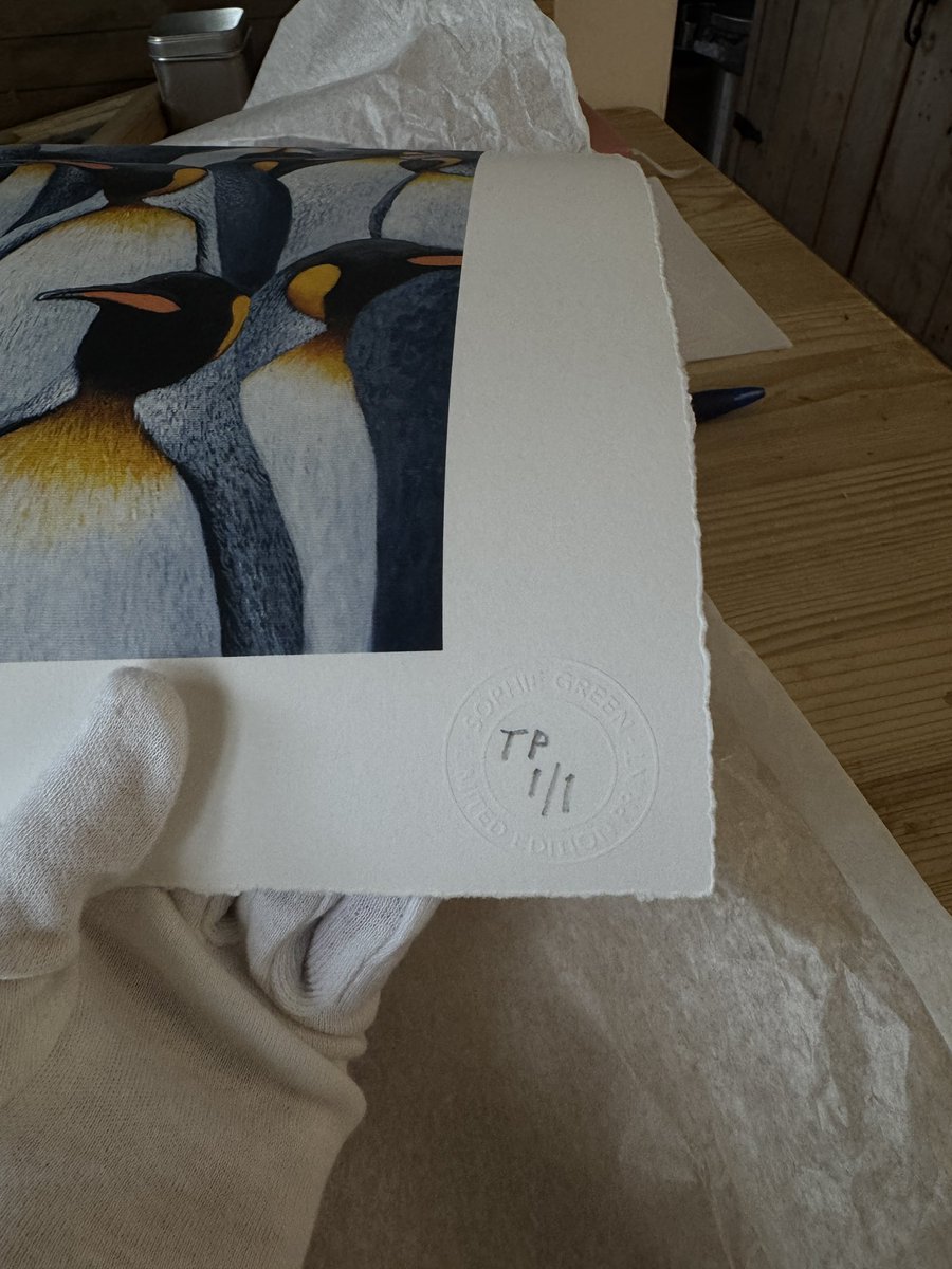 sophiegreenart's tweet image. I have a one-of-a-kind test proof print of ‘Parliament’ that is available to purchase. Signed and stamped with a certificate of authenticity. 

50x50cm, £320 

Please email enquiries@sophiegreenfineart.com if interested in purchasing.