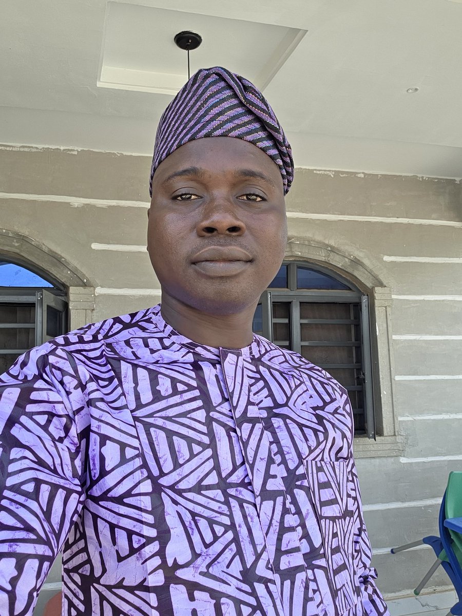 YearshineMoney's tweet photo. The real man smiles in trouble, gathers strength from distress, and grows brave by reflection.

HAPPY WEEKEND https://t.co/rljAmzK9RH