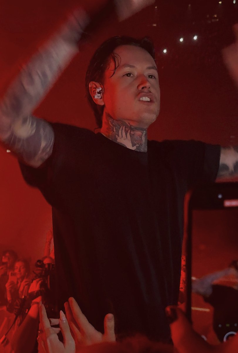 sherilyn Ꙩ tweet media