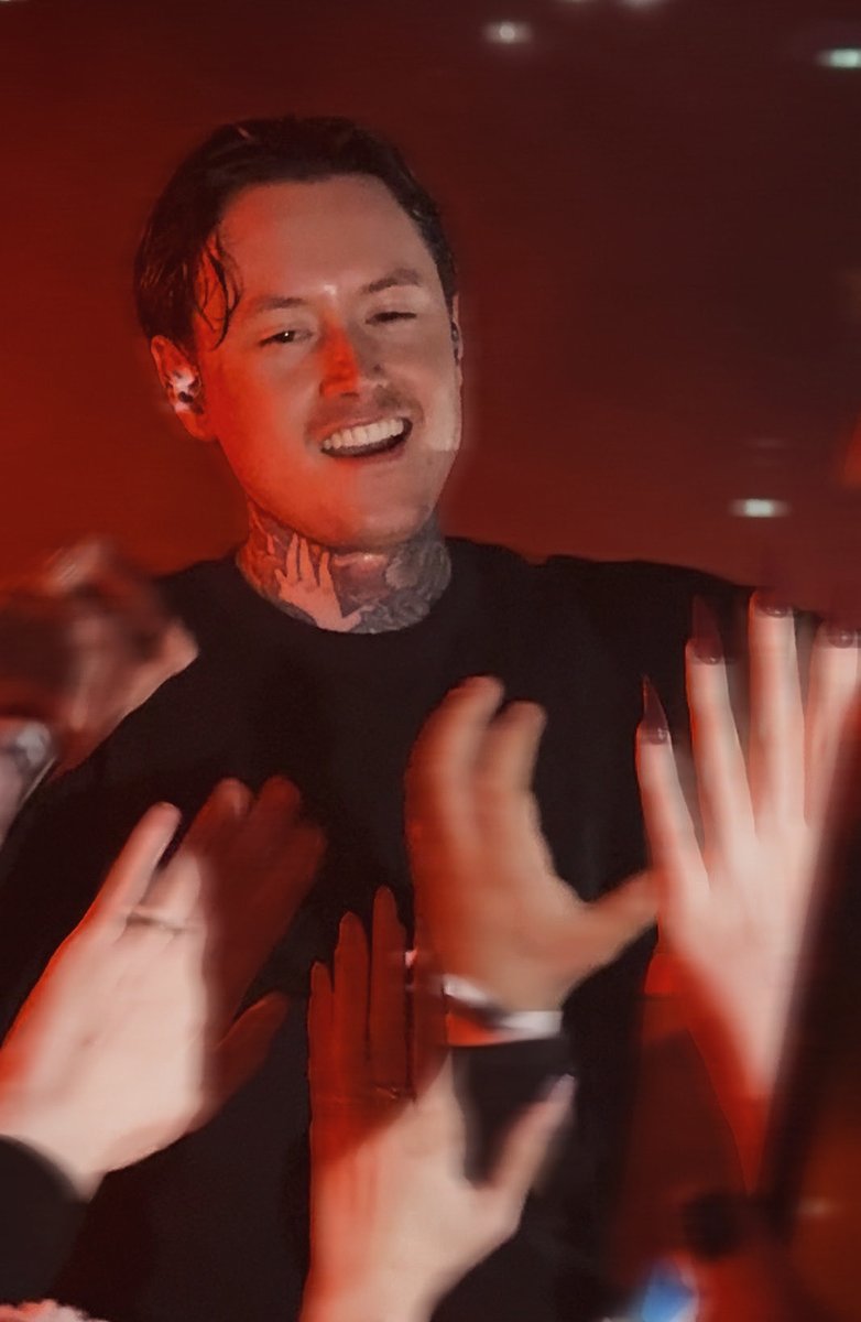 sherilyn Ꙩ tweet media