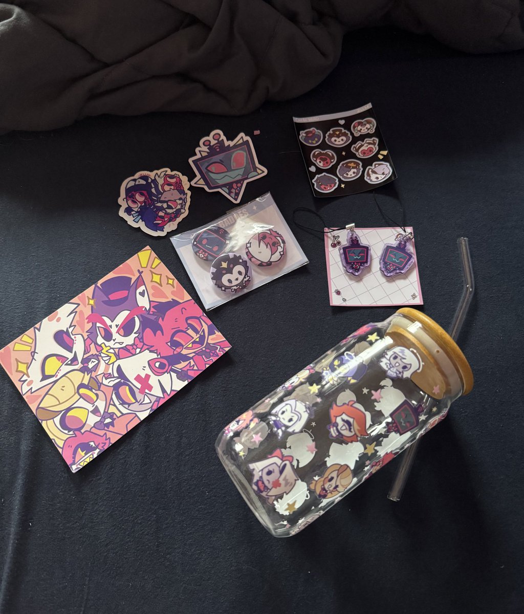 voxsprincess's tweet image. my stuff from @zllm6 arrived!!&amp;lt;3