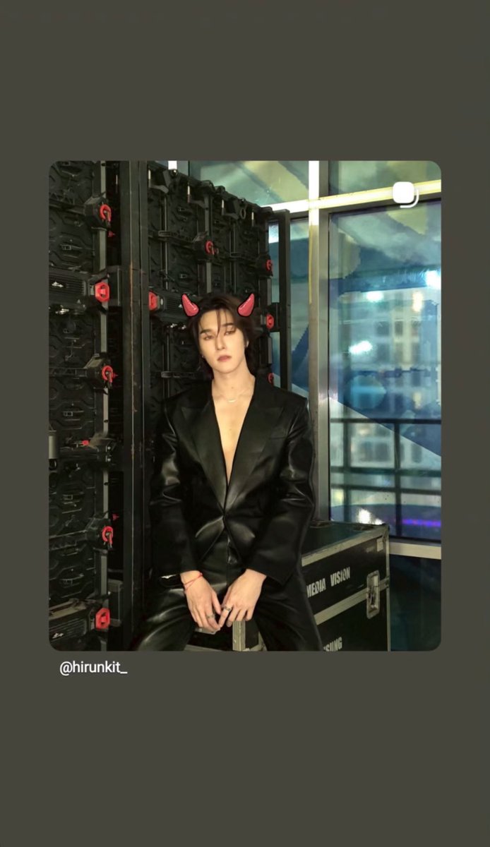 hirunkitfans's tweet image. 29.11.2025
📸 IGs: hirunkit_

😈

#GMMTV2026
#givenchy
── #hirunkit_ @Hirunkit_
#kotae
#คำตอบของนานิ 

🔗 instagram.com/stories/hirunk…