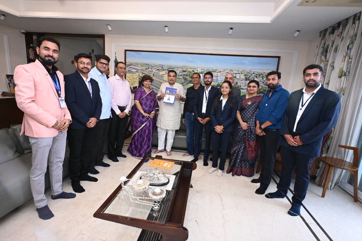 VedCouncil's tweet photo. BIG NEWS! 🎉 Ved President Rina Sinha &amp; team submitted our commissioned report to Shri @nitin_gadkari ji.

The study: 'SYNERGY OF FAITH AND FUNCTION' (Shegaon Temple Mgmt). He praised the work! Honoured to present a memento. Thank you, JIT &amp; Pramod Pimpatwar's team. https://t.co/AYkB3ZpVLa