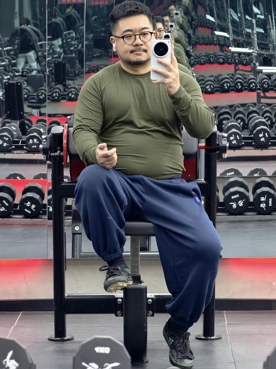 鲁鲁尼 tweet media