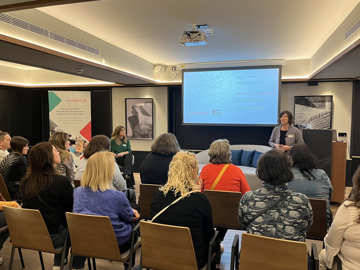 “Elkar aitortu gure buruari balioa eman”lelopean, Erangintza Fundazioko Emakume Langileen urteko bilkura antolatzeko lanetan ibili gara. #inkomunikazioa