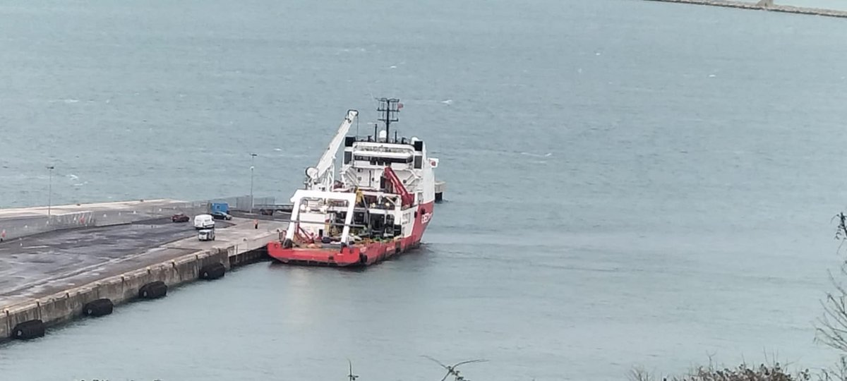 AytonJustyn's tweet image. 🏭 No Incinerator 🏭 Boycott portland port 🇱🇺 Geo Ocean lll 🇱🇺 in #portland on 29/11/25. A Offshore Supply vessel. #weymouth #dorset #photography #shiplnpics #shipspotting #GeoOceanlll #OffshoreSupplyvessel #Geoxyz #Geoxyzoffshore #Luxembourg #ships