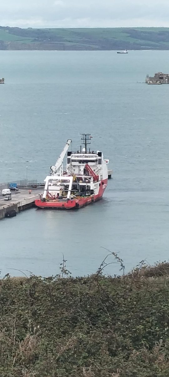 AytonJustyn's tweet image. 🏭 No Incinerator 🏭 Boycott portland port 🇱🇺 Geo Ocean lll 🇱🇺 in #portland on 29/11/25. A Offshore Supply vessel. #weymouth #dorset #photography #shiplnpics #shipspotting #GeoOceanlll #OffshoreSupplyvessel #Geoxyz #Geoxyzoffshore #Luxembourg #ships