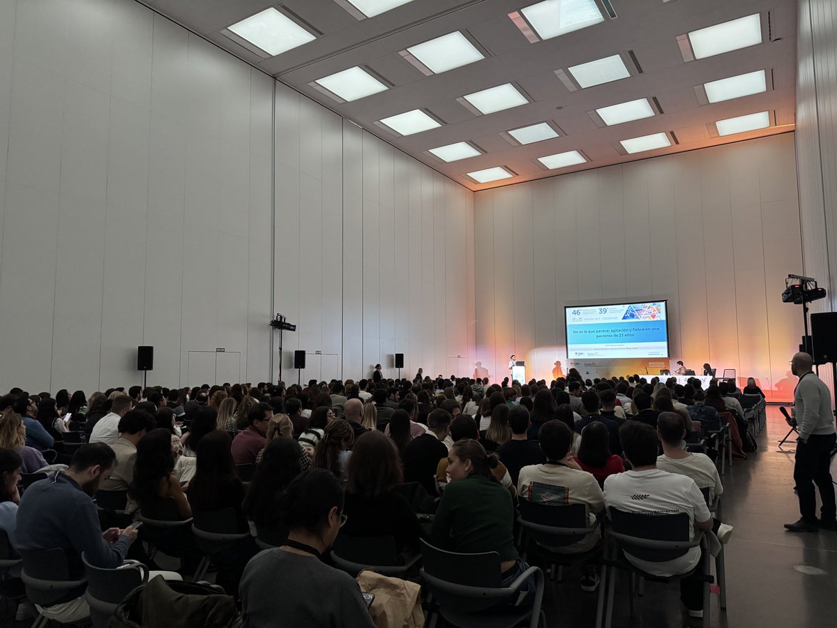 ResidentesSEMI's tweet image. Con la maleta 🧳 llena de conocimiento 🤓, reencuentros 🫂 y experiencias 🤩… nos despedimos hasta #47SEMI!