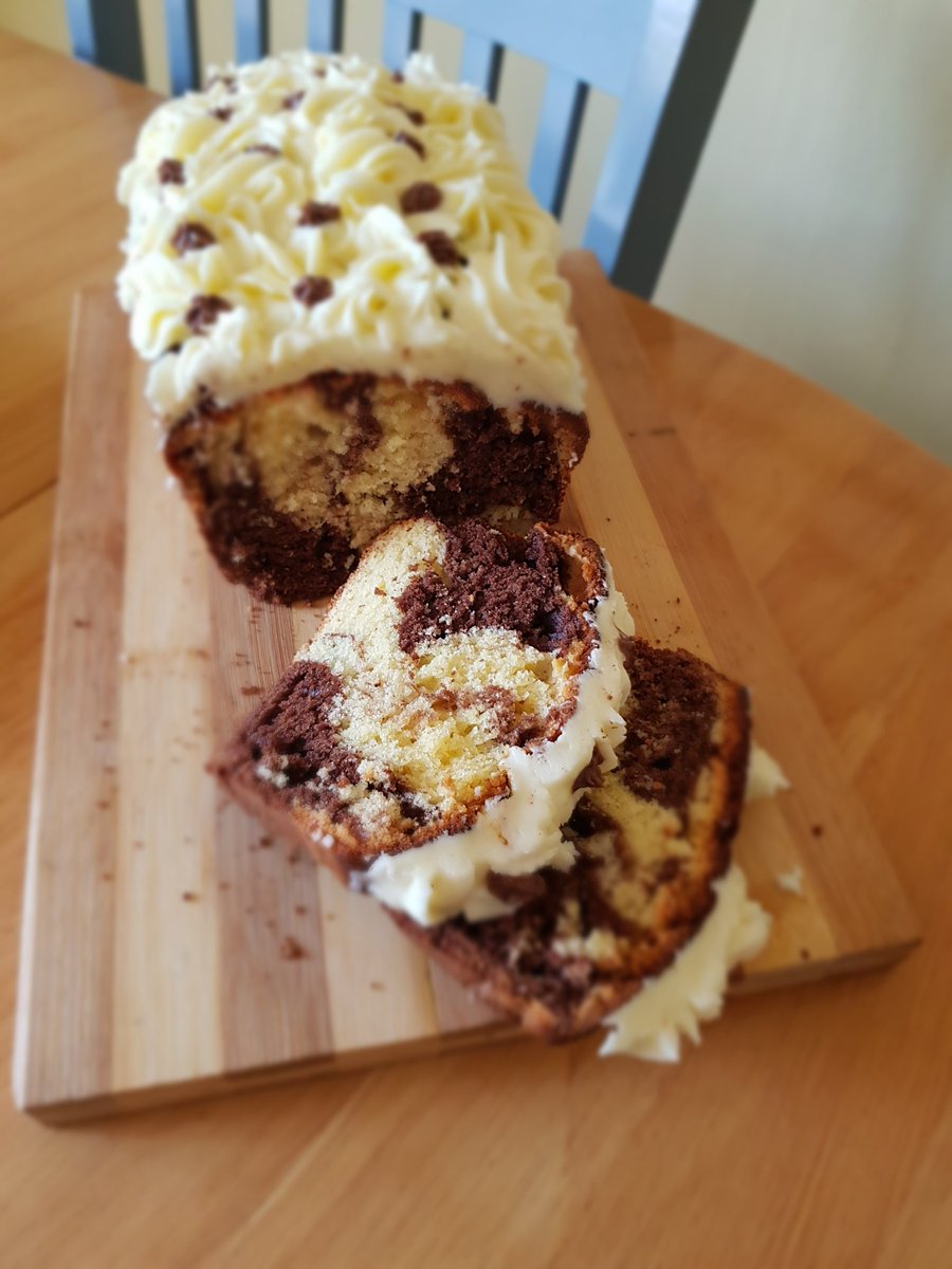Marble cake and a cuppa ☕️🤔💖💖💖