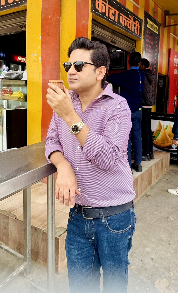 manojmuntashir's tweet image. मैं और मेरी चाय, 
अक्सर ये बातें करते हैं…..

#Chai #Udaipur #ManojMuntashir #ManojMuntashirShukla