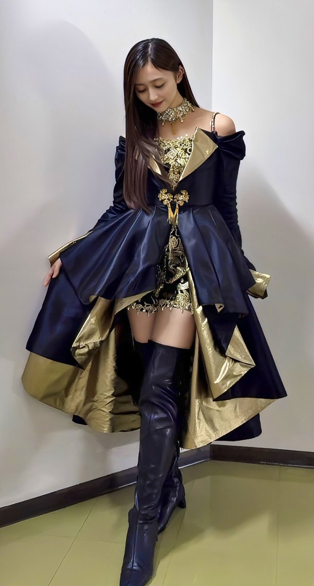 yamasanpo42's tweet image. ヒキで全身撮ってるにょろにょろ世代優秀。