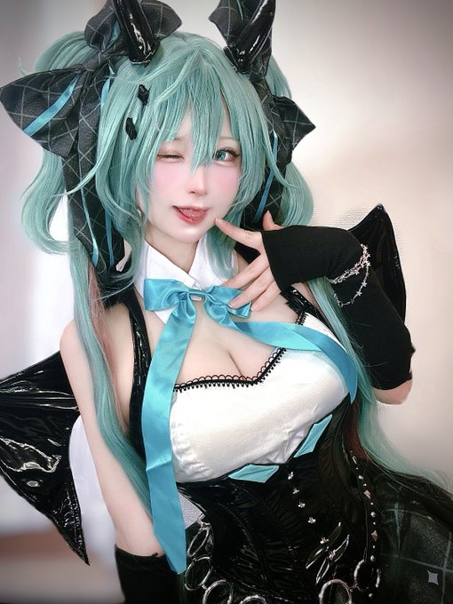 Twitterのコスプレ画像18