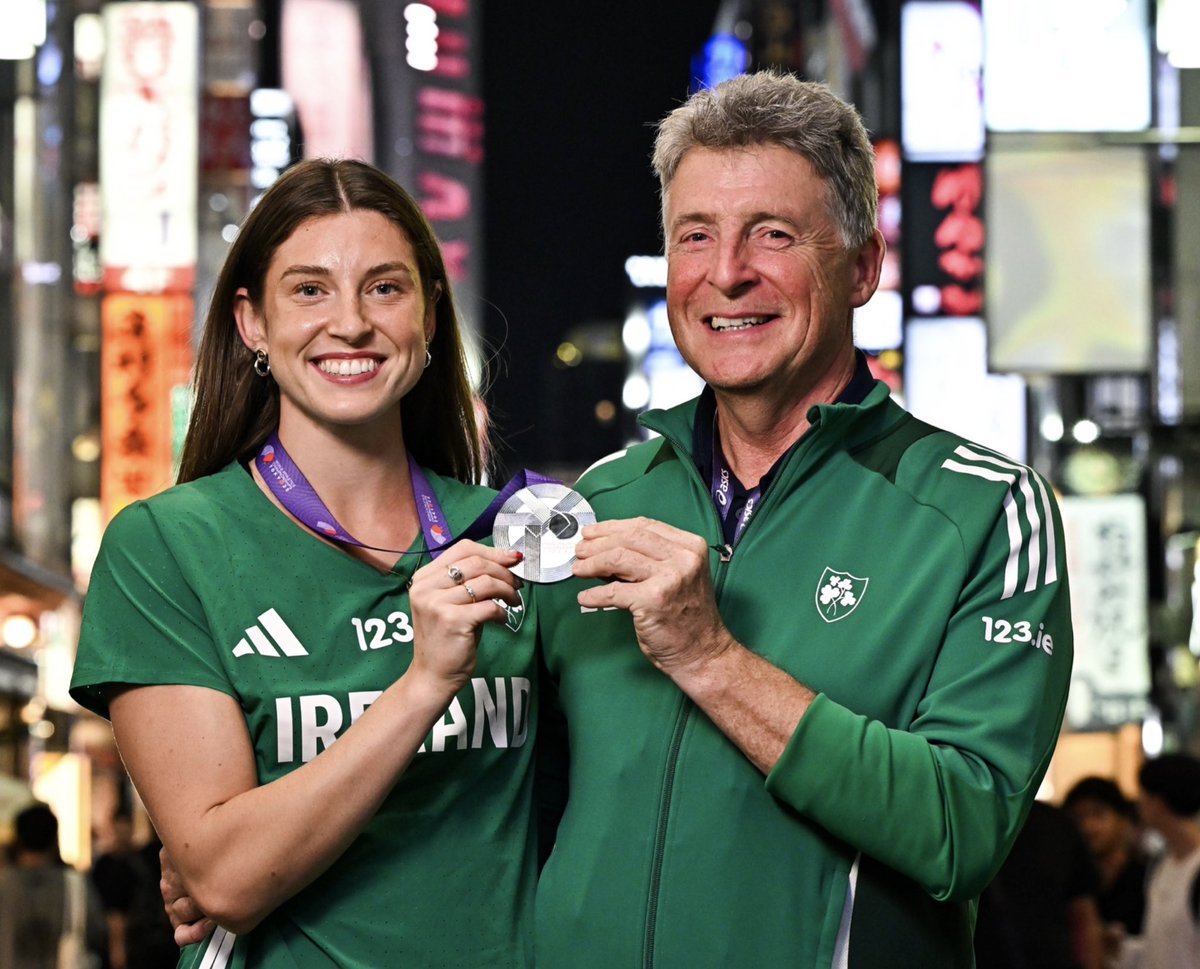 irishathletics's tweet image. 𝐌𝐢𝐜𝐡𝐚𝐞𝐥 𝐎’𝐂𝐨𝐧𝐧𝐨𝐫 𝐰𝐢𝐧𝐬 𝐖𝐨𝐫𝐥𝐝 𝐀𝐭𝐡𝐥𝐞𝐭𝐢𝐜𝐬 𝐂𝐨𝐚𝐜𝐡𝐢𝐧𝐠 𝐀𝐜𝐡𝐢𝐞𝐯𝐞𝐦𝐞𝐧𝐭 𝐀𝐰𝐚𝐫𝐝! 🏆

Congratulations to Michael O’Connor who has won the 2025 World Athletics Coaching Achievement Award. 

Michael is coach and father to Kate O’Connor who…
