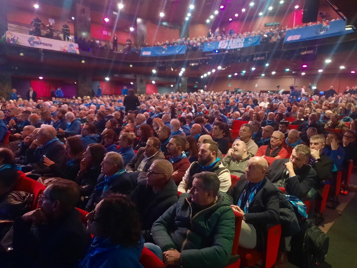 UilPiemonte's tweet image. Si è da poco conclusa, al Teatro Brancaccio a Roma, la manifestazione nazionale della UIL per cambiare e migliorare la manovra di bilancio 2026. Il Segretario Generale UIL, PierPaolo Bombardieri, ha chiuso i lavori della giornata.