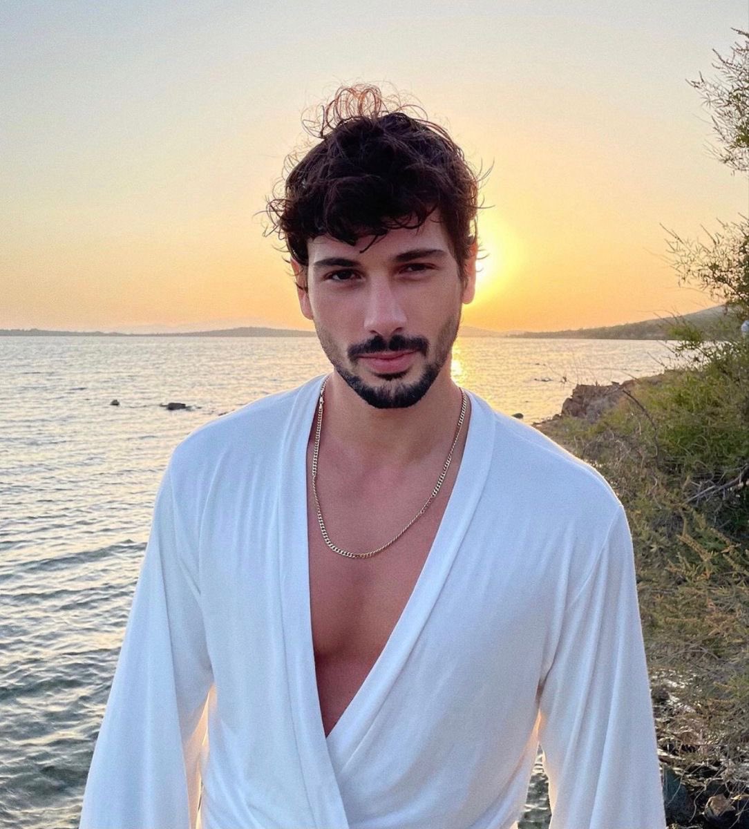 Reading rehearsals for #DenizCanAktaş’s series #yeraltı will take place on Wednesday 3rd of December and air on Mondays once the series starts.

 (Birsen Altuntaş, journalist.)