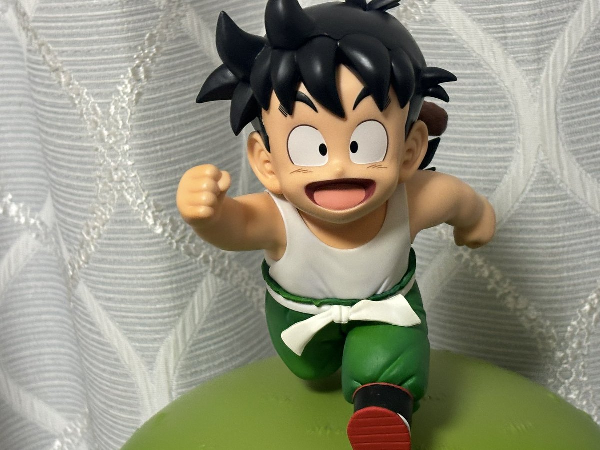 HG1306458845549's tweet photo. これさ、相場一番安いフィギュアを正直褒めるのは俺は好きだけどみんなには不人気だろうなとセンスないのかなとか感じる
だが今回だけはっきりと言わせてくれ。最強にドラゴンボールフィギュア中とびっきりかわいいぞ！！
駆けてくる戦士たちもほんとに久々に胸を打たれた刺されたっていうか https://t.co/Q7RhEYw1d0