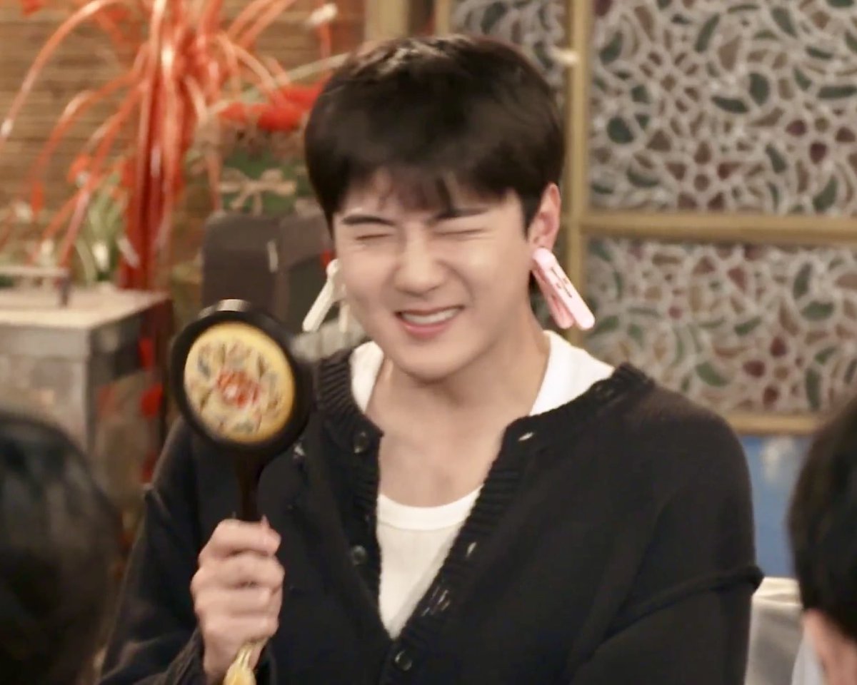 🌸 사랑둥이 귀염둥이 세훈이 🌸 tweet media