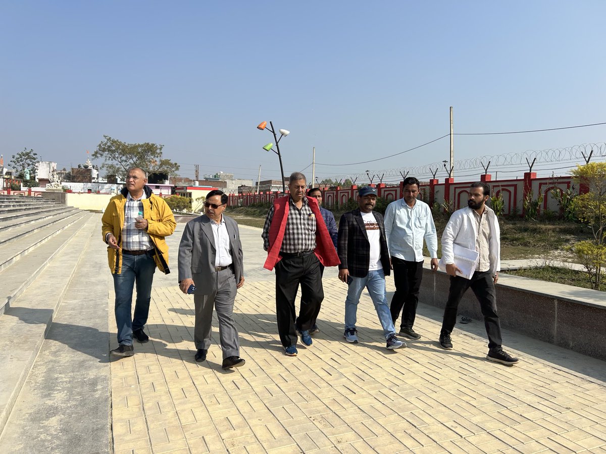 SSahart's tweet photo. सहारनपुर स्मार्ट सिटी लिमिटेड द्वारा विकसित “म्हाड़ी का तालाब सौंदर्यीकरण परियोजना” का आज नोएडा प्राधिकरण के उच्च अधिकारियों द्वारा स्थल निरीक्षण किया गया।

निरीक्षण के दौरान टीम को परियोजना से संबंधित विस्तृत जानकारी उप महाप्रबंधक सिविल द्वारा दी गई। उन्हें बताया गया कि तालाब के https://t.co/uSoY84juOl