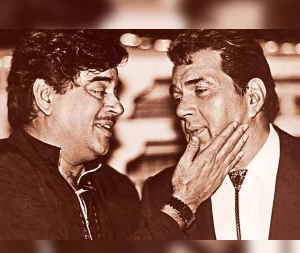 On my return from Delhi, went with a  very heavy sorrowful heart to our dearest family friend our elder brother's <a href="/aapkadharam/">Dharmendra Deol</a> 
home. It was a heart touching meeting his wonderful sons <a href="/iamsunnydeol/">Sunny Deol</a> Bobby Deol <a href="/thedeol/">Bobby Deol</a>, his attractive,  charming wife Tanya their handsome sons