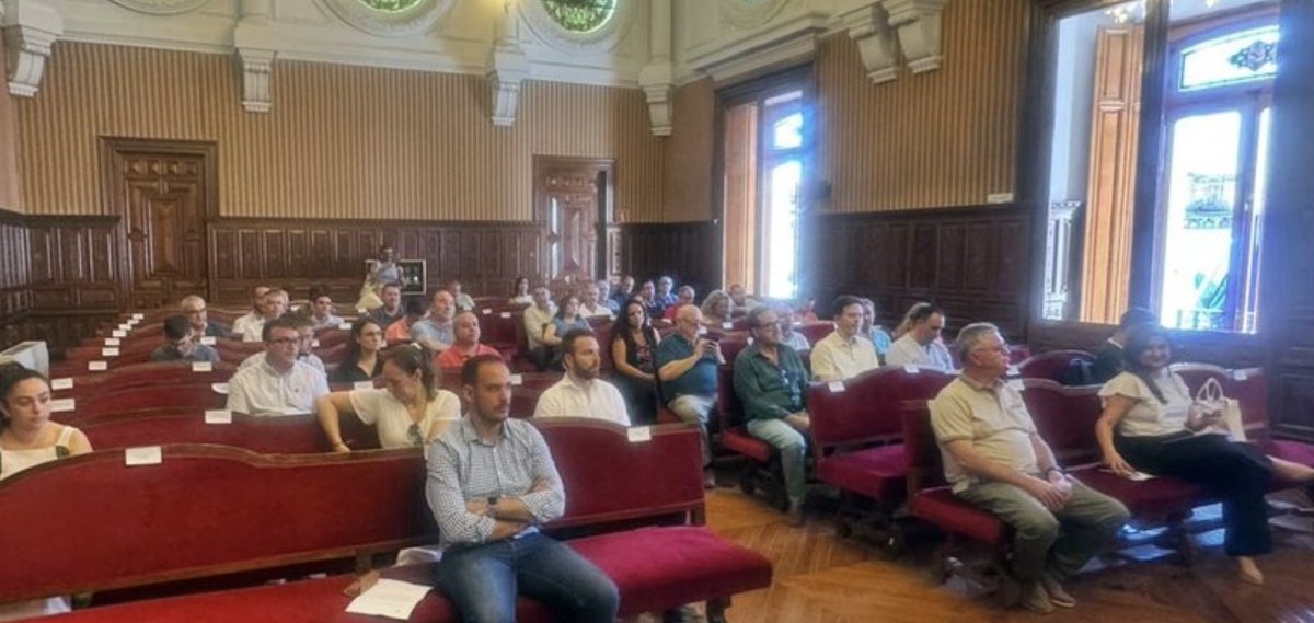 ¿Cuánto cobran los alcaldes de Jaén? ¿Está en la media andaluza? Esta es la radiografía del sueldo político en Jaén, por <a href="/Esperanza44/">Esperanza Calzado</a> en <a href="/lacontradejaen/">Lacontradejaén</a> 

lacontradejaen.eldiario.es/sueldos-alcald…