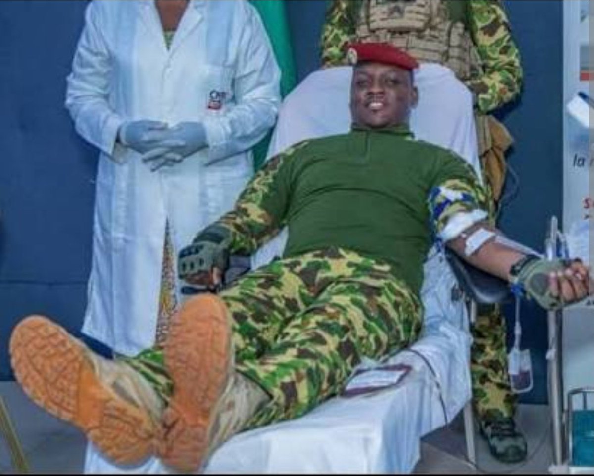 Millishield01's tweet image. &quot;Captain Ibrahim Traore, the 37-year-old leader of Burkina Faso, has introduced a groundbreaking new law that has captured the world&apos;s attention.

Under this law, thieves will no longer be sent to prison as is customary. If a person is caught for the crime of theft, they will be…