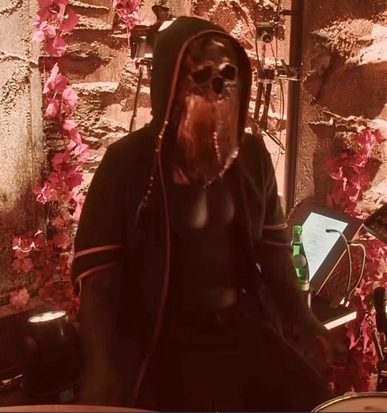 blacklitweeper's tweet image. 