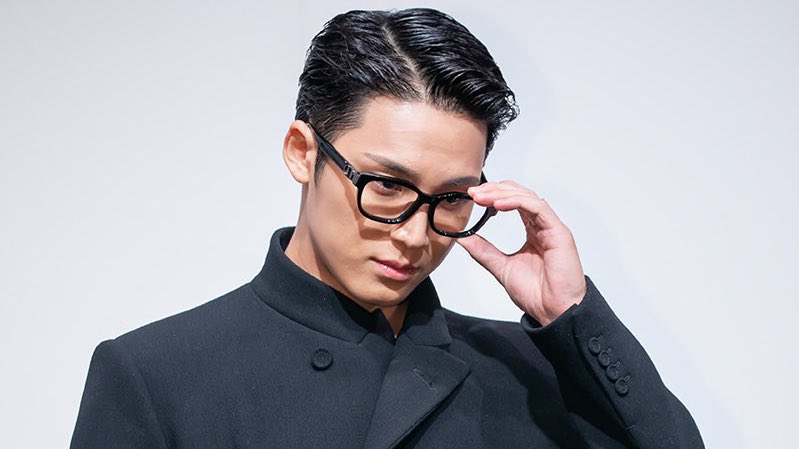 wonlylovingyu's tweet image. clark kent mingyu + exposed forehead 😍