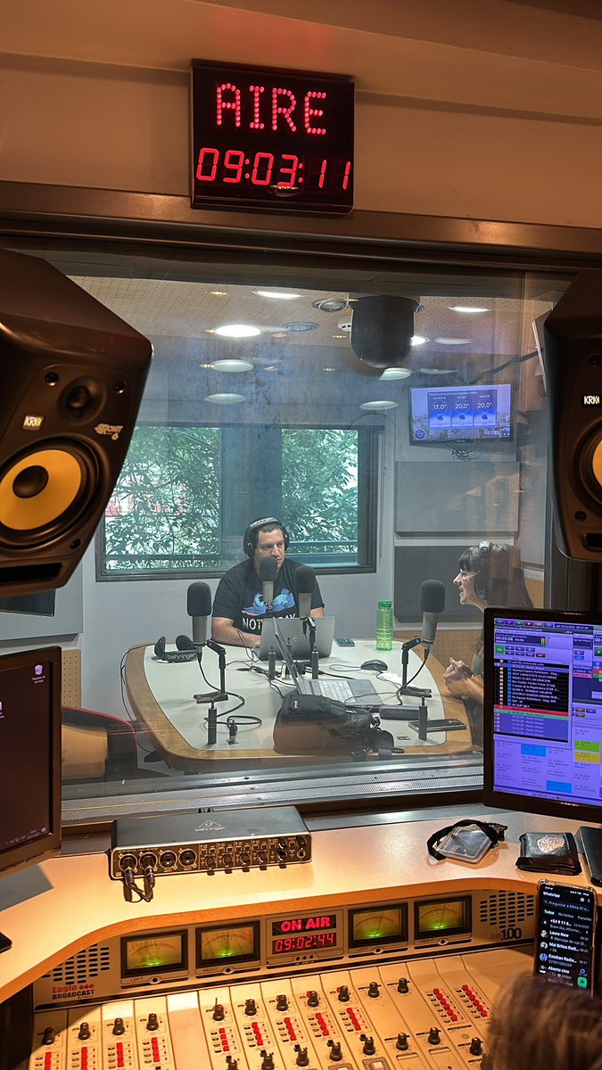 ¡Arranca otro programa de #AjusteSemanal con <a href="/SantiagoSpaltro/">Santiago Spaltro</a> y <a href="/RobertinoSoy_/">Robertino Sánchez Flecha</a> para enterarte de toooda la actualidad económica y política! 

📻 Escúchanos por la1420.com.ar