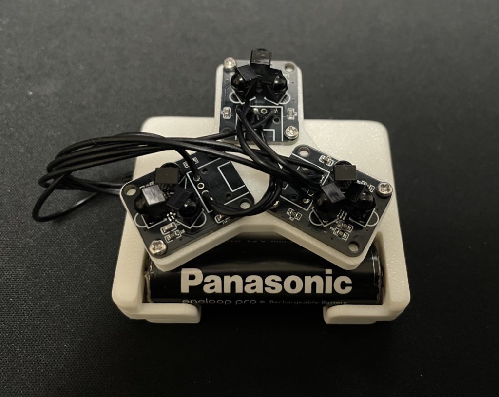 VIVEトラッカーを作ってみよう

自作トラッカーの新しい記事です。ざっくりライトハウス対応の位置トラッカーを作ってみました。
興味ある方はチェックしてみてね👀

Note
note.com/kirisamenanoha…