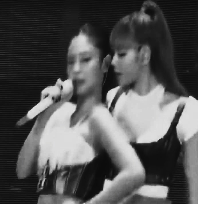 ninililipics's tweet photo. DAY 1                                 DAY 2 https://t.co/msuU9lLlp6