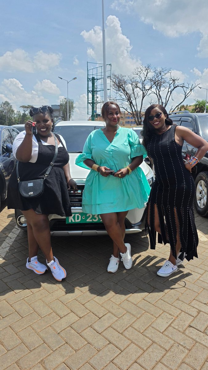 Dennohspinner's tweet image. Finishing the year in style. 
New subaru outback owner.
We thank God 👌