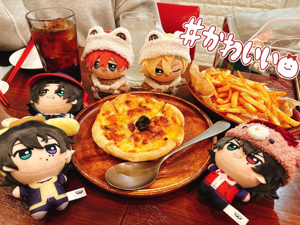 kurumi_cos802's tweet photo. 昨日はさむはちんと飲み行ってきた❣️❣️
ご飯美味しかったし、終電近くまで食べて語って楽しすぎた😍どひふぬいは新しいお洋服を買ってもらったらしくもこもこ着てた😍🎀お揃いでかわいいね💖
たくさんご馳走さまでした😭✨️✨️感謝ｯｯ https://t.co/2e8WcJnE3t