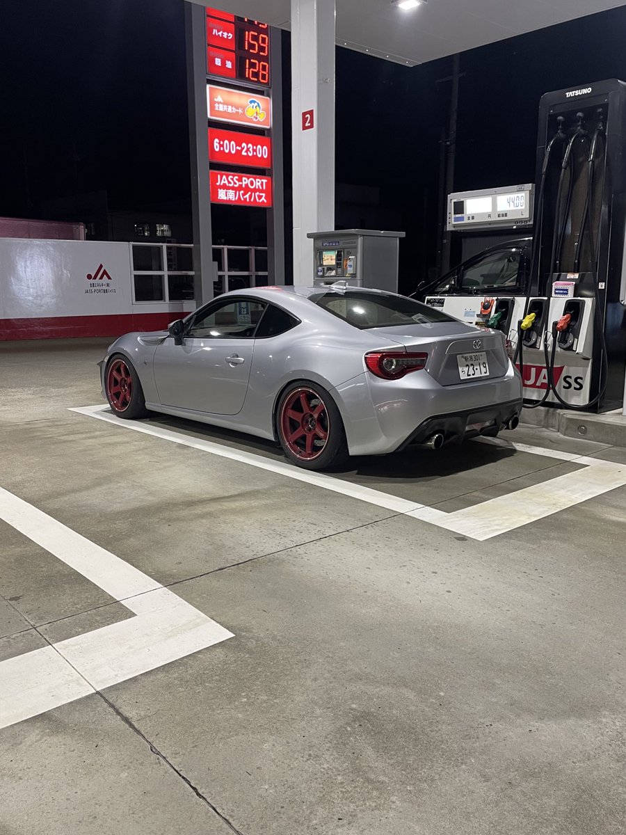 こまがた (@rad_wim_per) / Posts / X