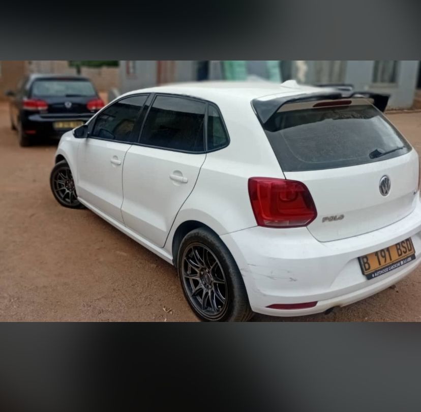 RobustHun's tweet image. For sale 
Polo 6
In good condition 
Engine perfect ✅
Gearbox perfect ✅
Sound ✅️
Spoiler ✅️
Mag ✅️
Price: 48K Neg
Call or WhatsApp: 77543846