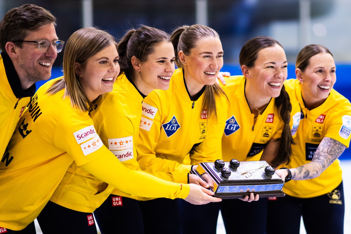 RECAP | Sweden are 2025 Le Gruyère AOP European CHAMPIONS 🏆🥇🇸🇪

Read the full final recap here 🔗 bit.ly/48mYcJv #curling #ecc