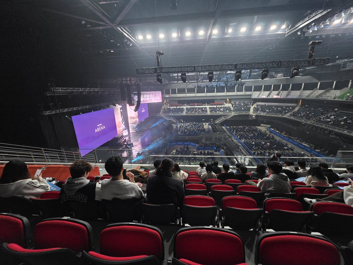 인스파이어 아레나 313구역j구역 시야 나쁘지 않네요~
#엔믹스 #인스파이어아레나 #엔믹스콘서트