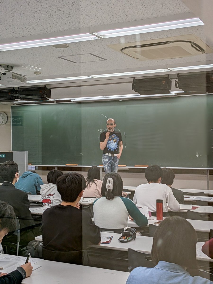 苑田尚之先生による新高2ハイレベル物理、公開授業実施中です😎 高1の