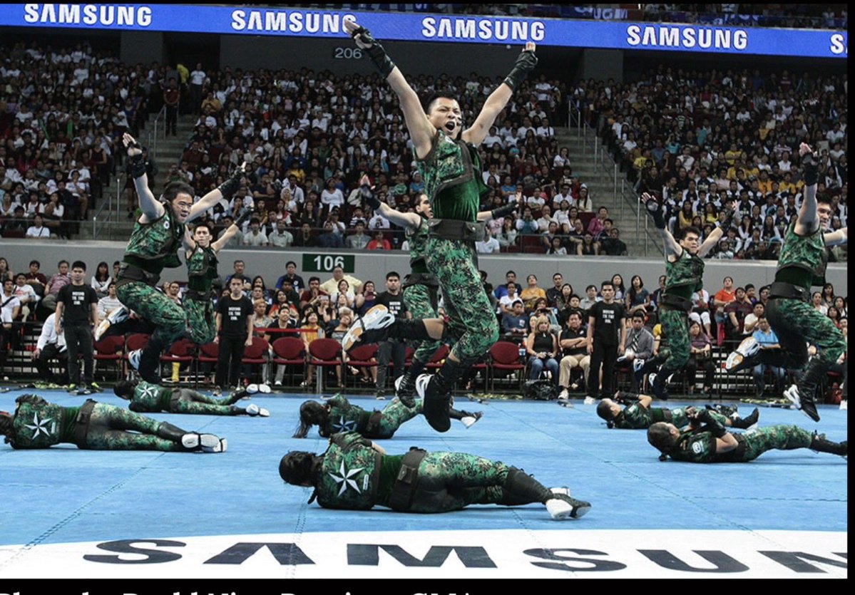 Jezzzzzzzm's tweet image. #UAAPCDC2025
2013 is still the superior dlsu pep performance. military, everyone was hot and snappy and it stood out because it played with masculine energy