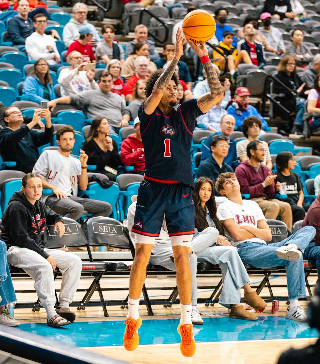 Scouting Notebook📓⏩ 
<a href="/StonyBrookMBB/">Stony Brook Men’s Basketball</a> vs. LMU

Stony Brook guard Erik Pratt powered the Seawolves to a 71–68 non-conference win, erupting for 28 points, 7 rebounds, 3 steals, and 1 assist, including 3-of-7 from deep.

A lefty scorer with a versatile arsenal, Pratt attacked