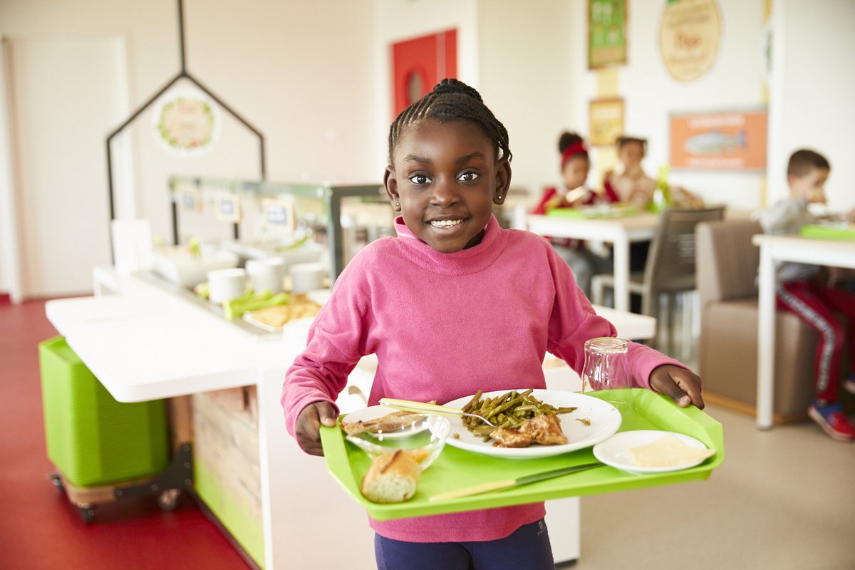SirenesFR's tweet image. 🔴ALERTE INFO | DES POLICIERS MUNICIPAUX DÉBARQUENT DANS UNE CANTINE POUR “TROP DE BRUIT” 👮‍♂️🧒

⚡ À Nogent-le-Roi (Eure-et-Loir), trois policiers municipaux sont intervenus dans la cantine de l’école Péguy-Rostand pour faire cesser le « bruit excessif ». Selon des parents, un…