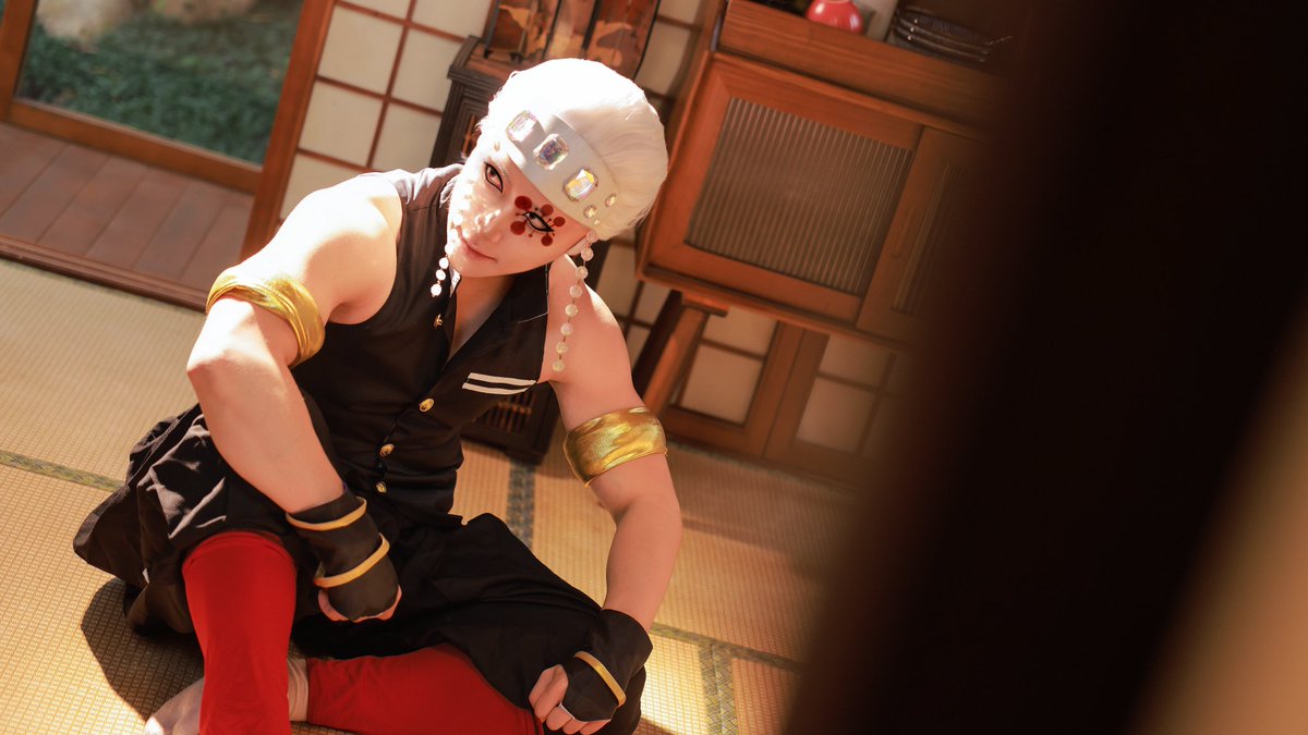 Sanka0811's tweet photo. 久々の #宇髄天元 
#鬼滅の刃好きさんと繋がりたい #cosplay #コスプレ https://t.co/lhDHTYnMOL