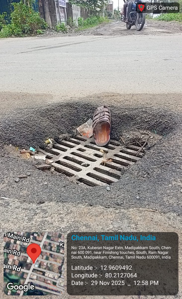 Arappor's tweet image. ஊழல் அரசியல்வாதிகள் மற்றும் அதிகாரிகள் கொள்ளையடித்து தங்கள் சொத்துக் கணக்கை கன்னாபின்னா என்று உயர்த்துவது போல சாலைகளை உயர்த்தி உயர்த்தி மக்கள் உயிரை கொள்ளையடிக்கிறார்கள். அந்த செருப்பு சாலை உயரத்தை காட்ட மட்டுமே வைக்கப்பட்டுள்ளது.

ஒரு சாலை அமைப்பதை கூட முறையாக செய்ய முடியாத…