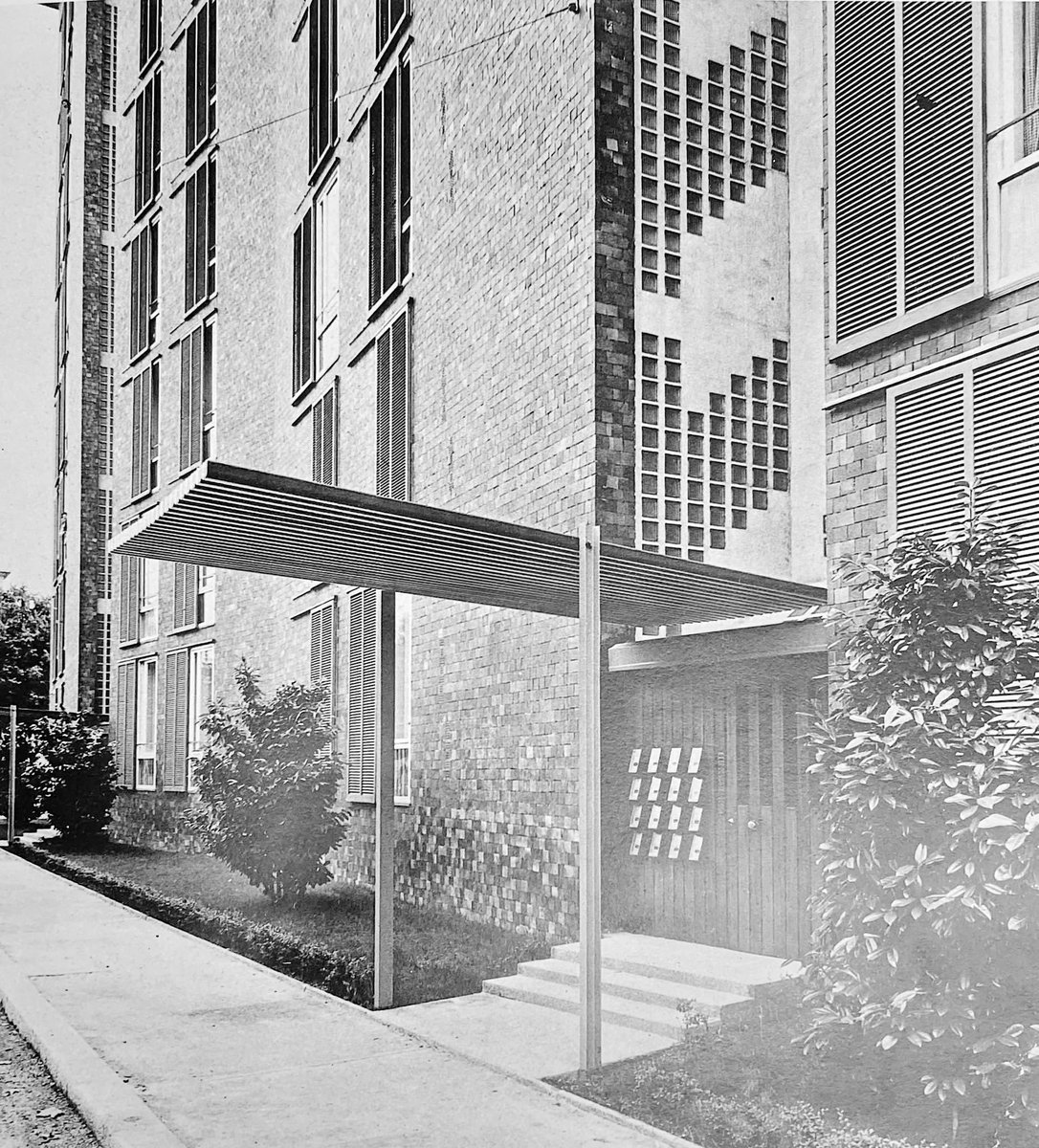 TRES60Blog's tweet image. Apartamentos para empleados de Borsalino, Alejandría, Italia. Proyectada y construida entre 1947 y 1952 por Ignazio Gardella.

#IgnacioGardella #arquitectura #arquitecturamoderna