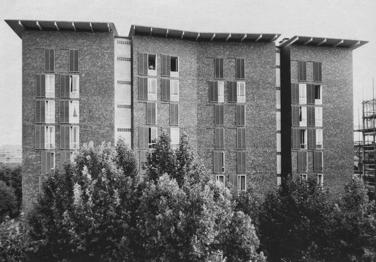 TRES60Blog's tweet image. Apartamentos para empleados de Borsalino, Alejandría, Italia. Proyectada y construida entre 1947 y 1952 por Ignazio Gardella.

#IgnacioGardella #arquitectura #arquitecturamoderna