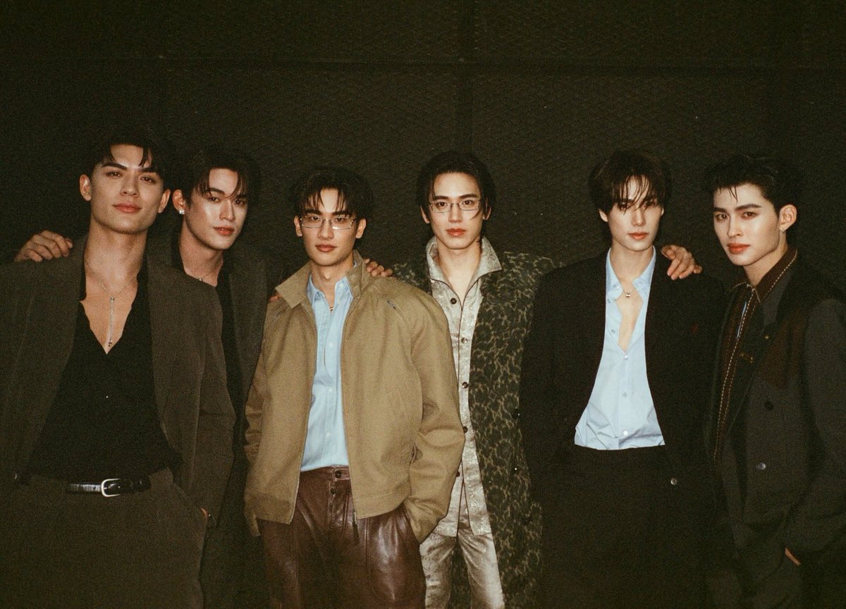 tawanchapter's tweet image. them🤎