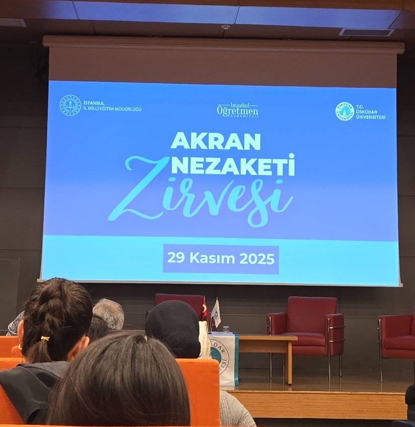 <a href="/istanbulilmem/">İstanbul İl Millî Eğitim Müdürlüğü</a> müdürümüz <a href="/MucahitYentur/">Murat Mücahit Yentür</a> <a href="/bestamiyazgan/">Bestami YAZGAN</a> hocamızın şiirini okuyarak nezaketli bir başlangıç yapmış oldu:
antoloji.com/gulu-incitme-g…
<a href="/halideincekara/">Halide İncekara</a> <a href="/drnevzattarhan/">Nevzat Tarhan</a>