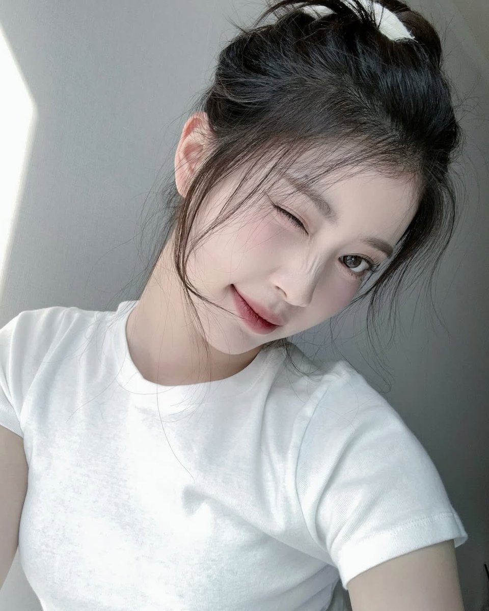 xiaotingface's tweet photo. https://t.co/AOrOqnd7Ko