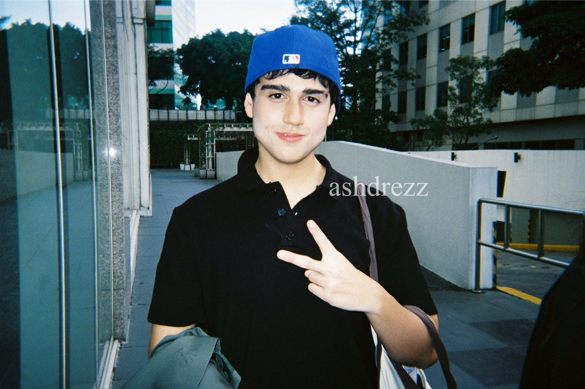 ashdrezz's tweet image. happy fam 🧑‍🧑‍🧒‍🧒