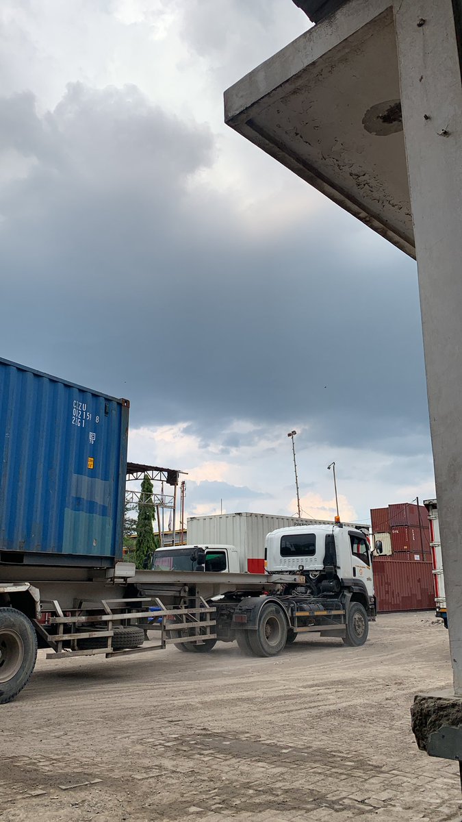 swiftubby's tweet image. cari perusahaan udah kaya cari loker