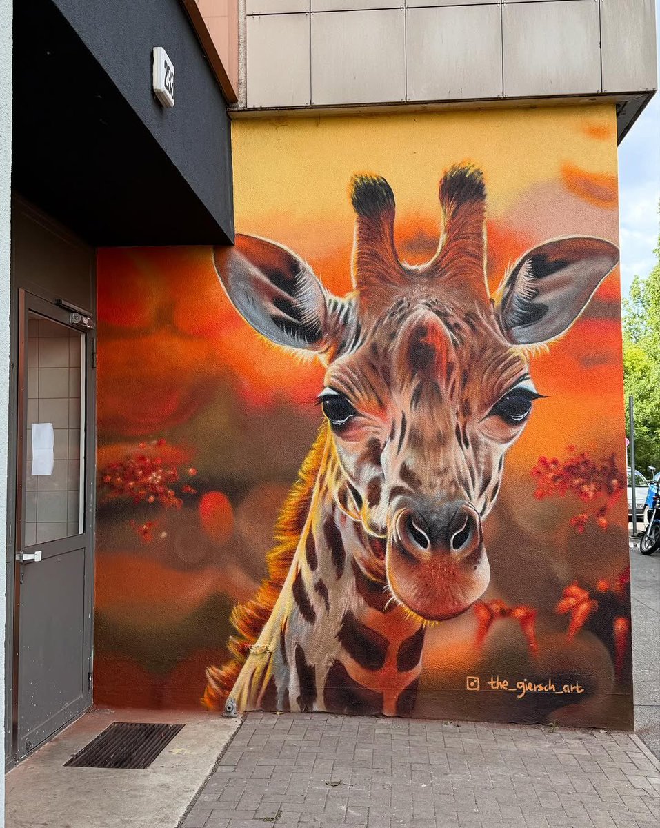 Paula_graffiti's tweet image. 🧑🏼‍🎨 David Giersch📍 Berlin, Germany 🇩🇪 
StreetArt 
Good morning 🌞🦒